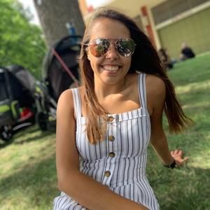 Meet your Posher, Maddie